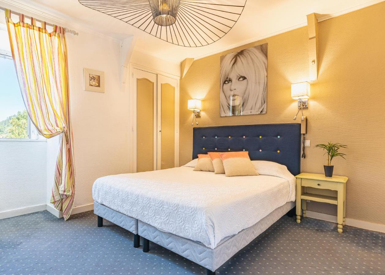 Hostellerie du Passeur - Hôtel&Restaurant - Climatisation et Piscine chauffée Les Eyzies Esterno foto